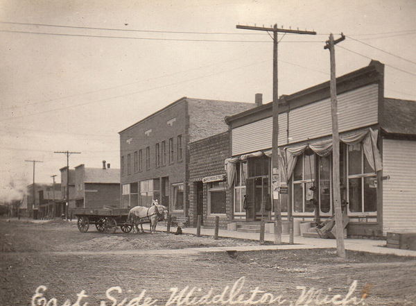 Middleton - Old Postcard (newer photo)